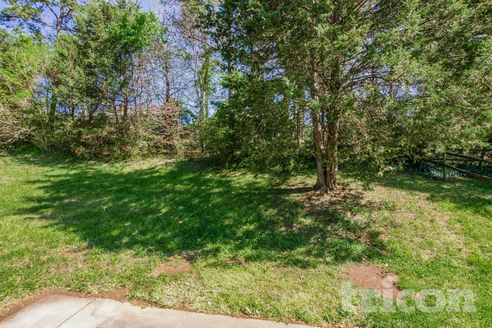 Building Photo - 3226 Twin Falls Ln