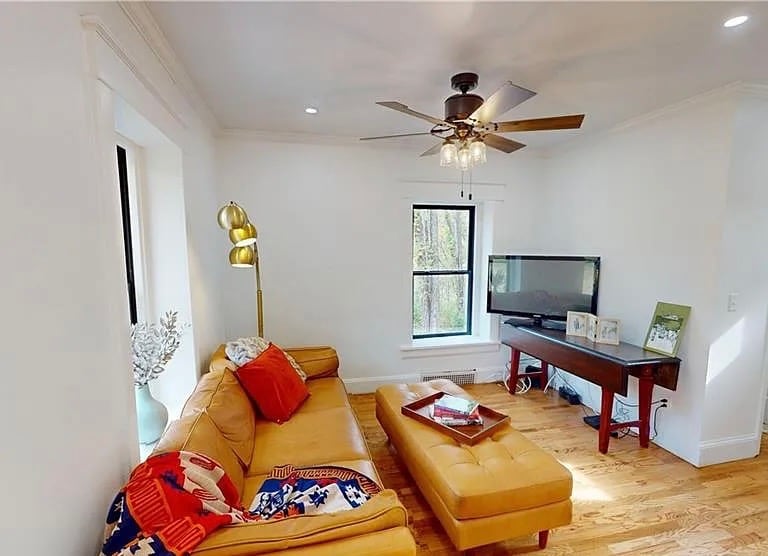 Building Photo - 3101 E 91st St