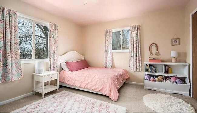 Building Photo - 11816 Highridge Dr