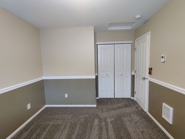 Building Photo - 8726 Stockholm Ln NE