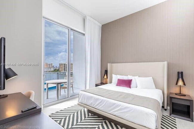 Building Photo - 4010 S Ocean Dr