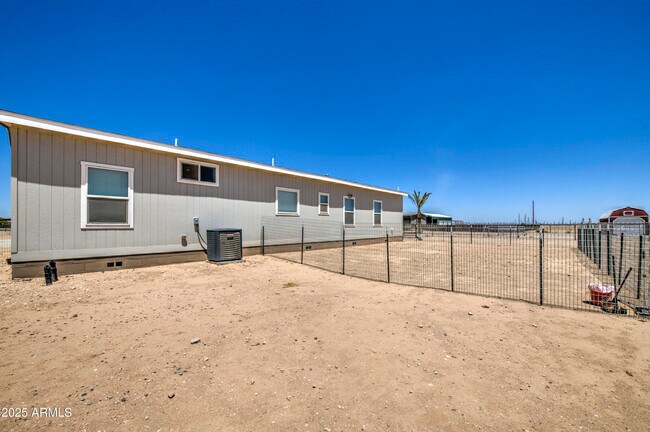 Building Photo - 4057 SOLAR St