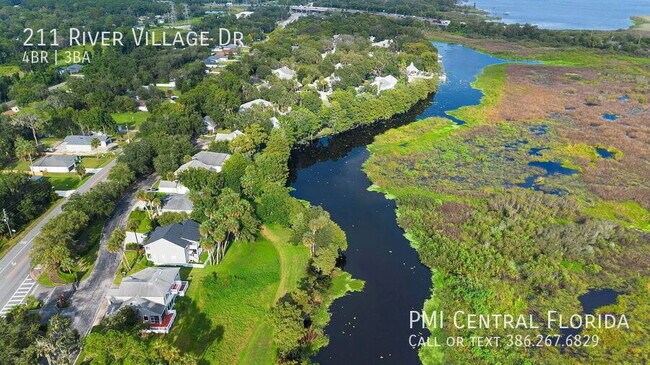 Building Photo - 211 River Village Dr