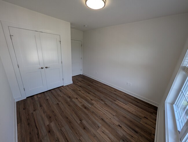 Building Photo - 138 Highland Ave