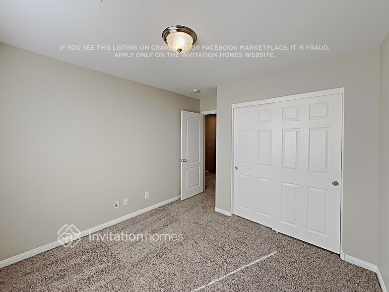 Building Photo - 10639 Gibbous Moon Dr