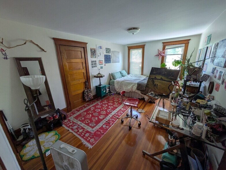 Building Photo - 8 Foskett St