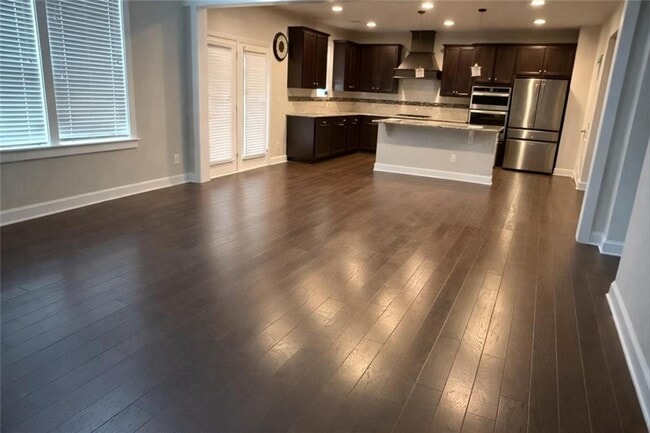 Building Photo - 1750 Dahlia Dr