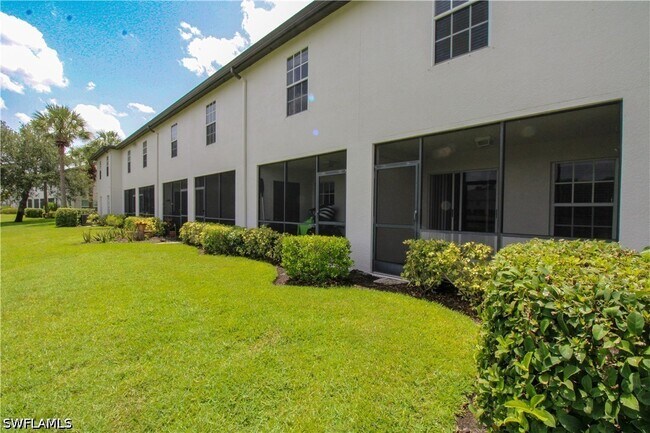 Building Photo - 9051 Gervais Cir