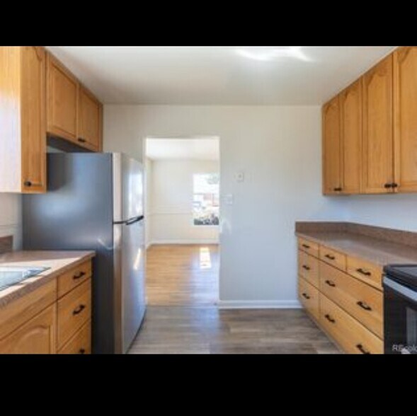 Building Photo - 10454 Grant Dr