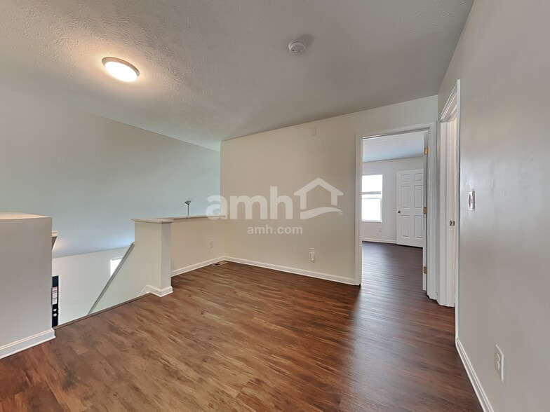 Building Photo - 4206 N Gensen Loop