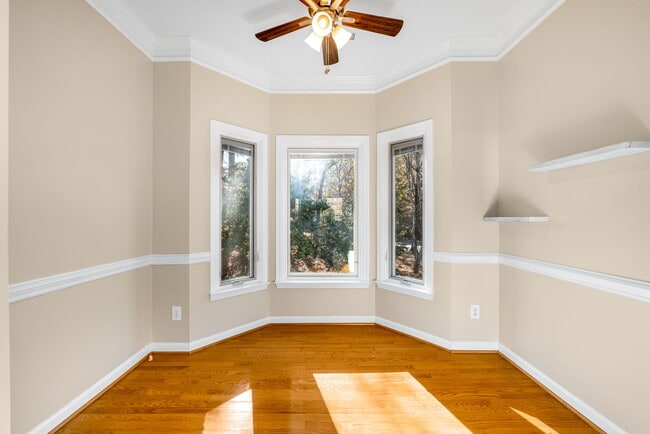 Building Photo - 9200 Brechin Dr