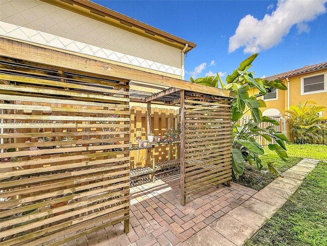 Building Photo - 14097 SW 51st Ln