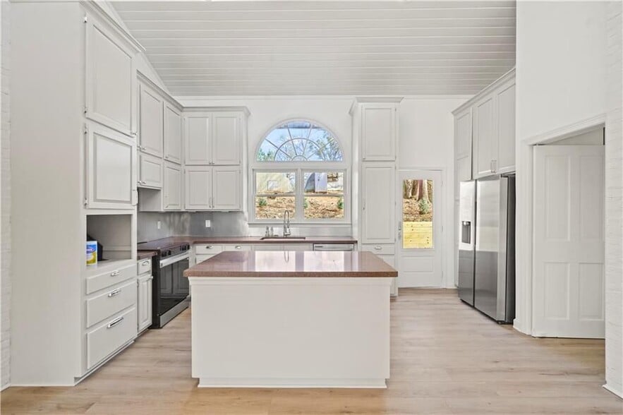 Building Photo - 1291 Crumbley Rd