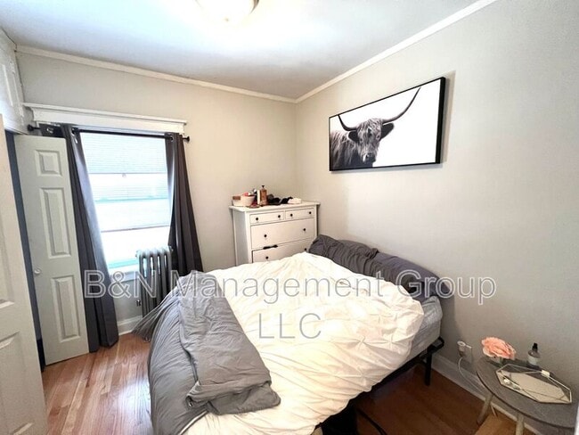 Building Photo - 1067 W Dakin St