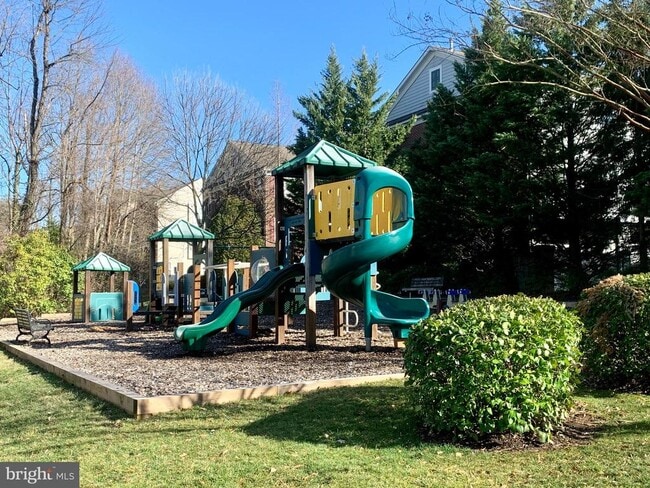 Building Photo - 9823 Darcy Forest Dr