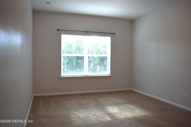 Building Photo - 247 Amistad Dr