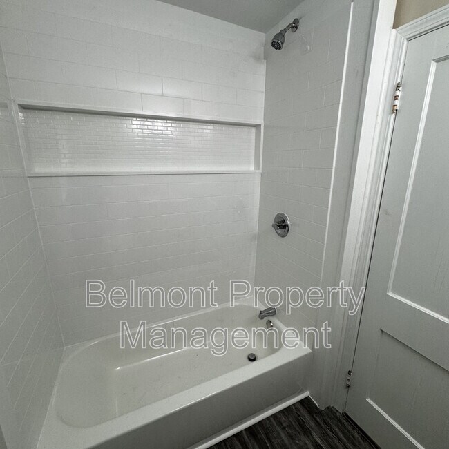 Building Photo - 19770 Kingsville St