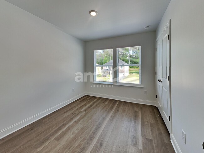 Building Photo - 1628 Aquamarine Dr
