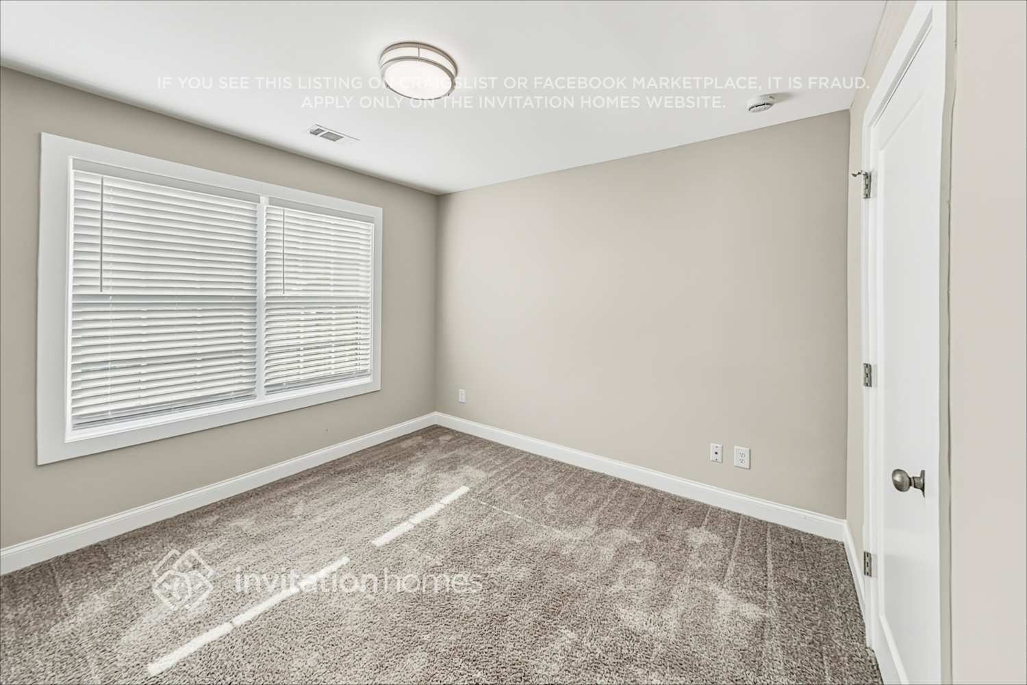 Building Photo - 310 Valley View Dr