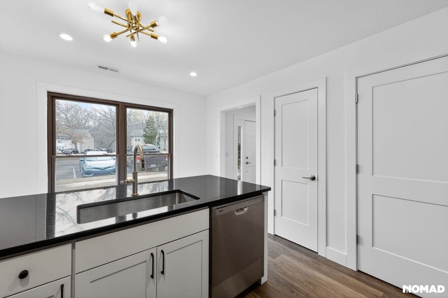 Building Photo - 1304 Seaton Rd