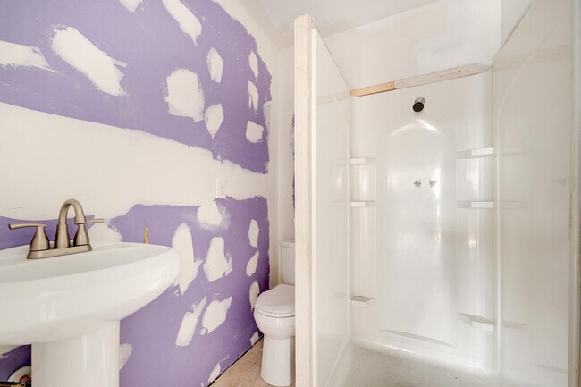 Building Photo - 3422 Ward St