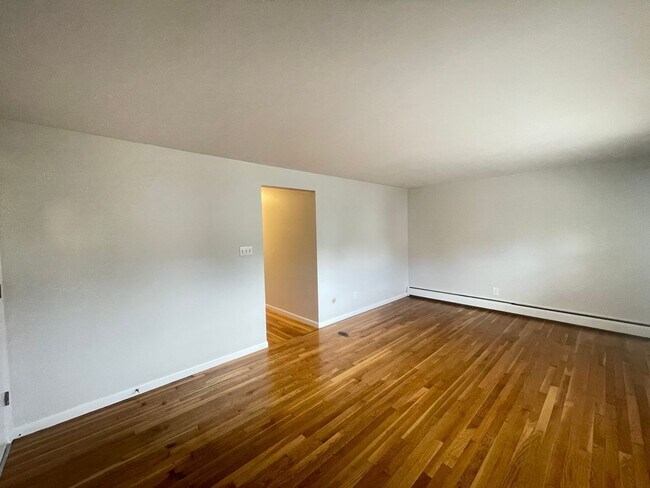 Building Photo - 457 Merrimack St