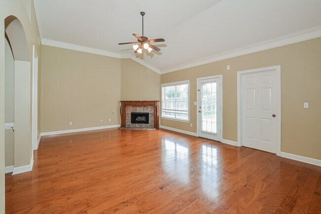 Building Photo - 2722 Nelle Ln
