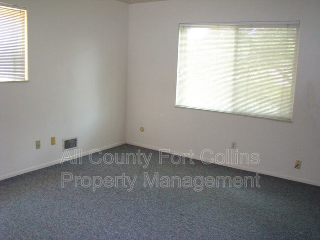 Building Photo - 1625 Larch St