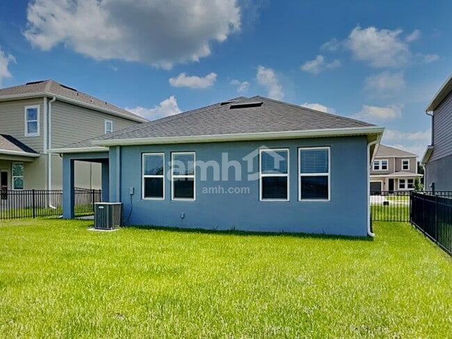 Building Photo - 14621 Cedar ml dr