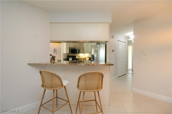 Building Photo - 213 Bay Meadows Dr