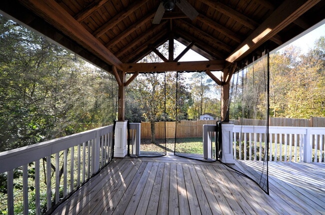 Building Photo - 5614 Chamblee Dunwoody Rd