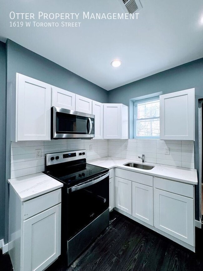 Building Photo - 1619 W Toronto St