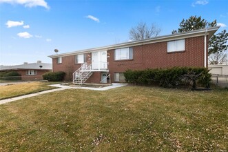 Building Photo - 2 Bedroom 1 Bathroom Westminster Condo