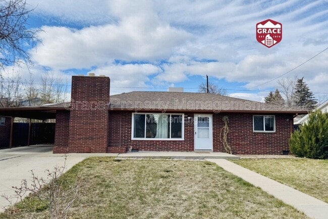 Primary Photo - 411 S Simms St