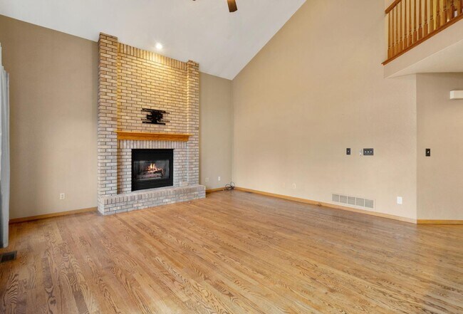 Building Photo - Enjoy the Best of Fort Collins!