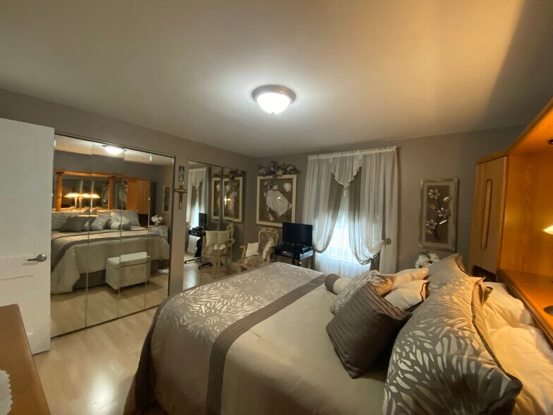 Building Photo - 210 Mount Vernon Ave