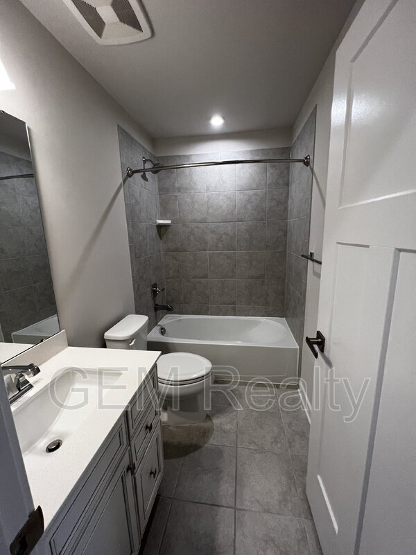 Building Photo - 1101 Rampart Dr