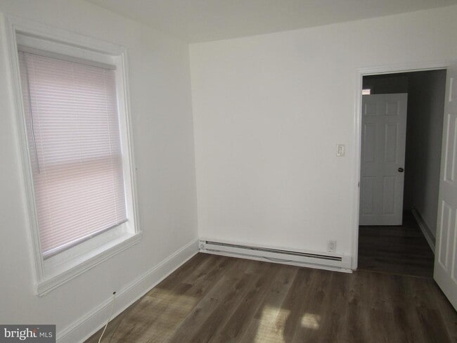 Building Photo - 2522 W Montgomery Ave