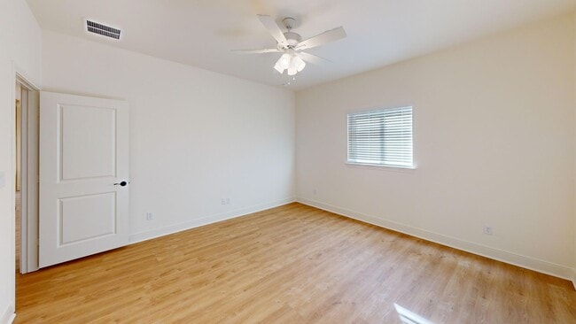 Building Photo - The Bowie-3BR/2BA w/2-car garage