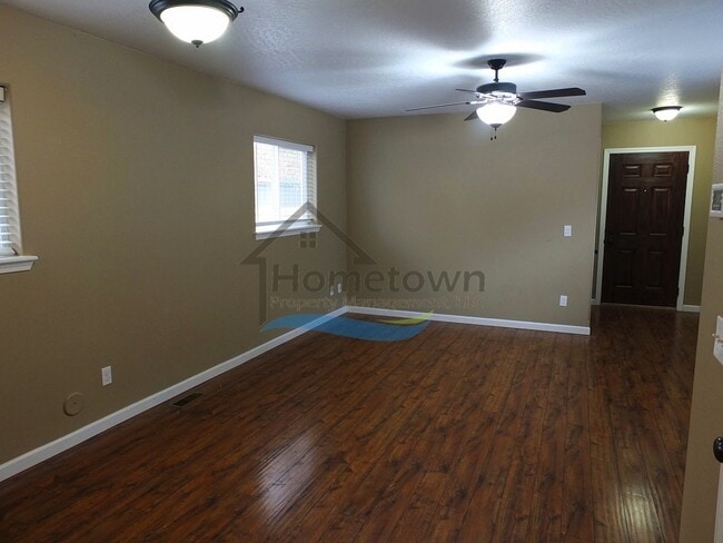 Building Photo - 3-Bedroom Home in Central Coeur d'Alene wi...