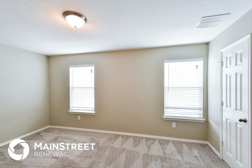 Building Photo - 9651 Pleasanton Bluff