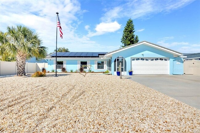 Building Photo - 1015 Spindle Palm Way