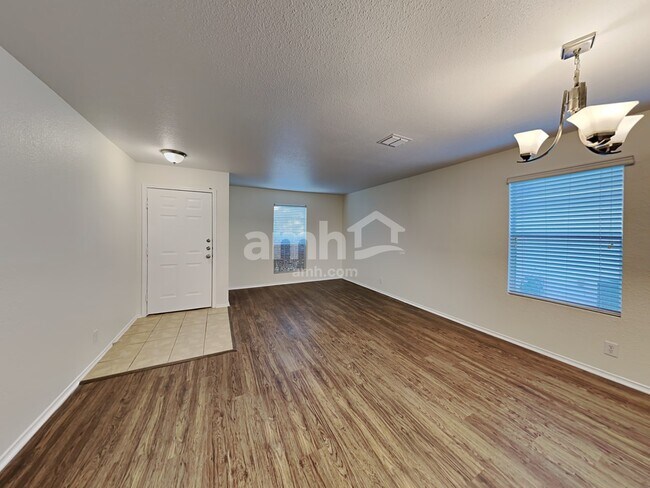 Building Photo - 2726 Gato Del Sol