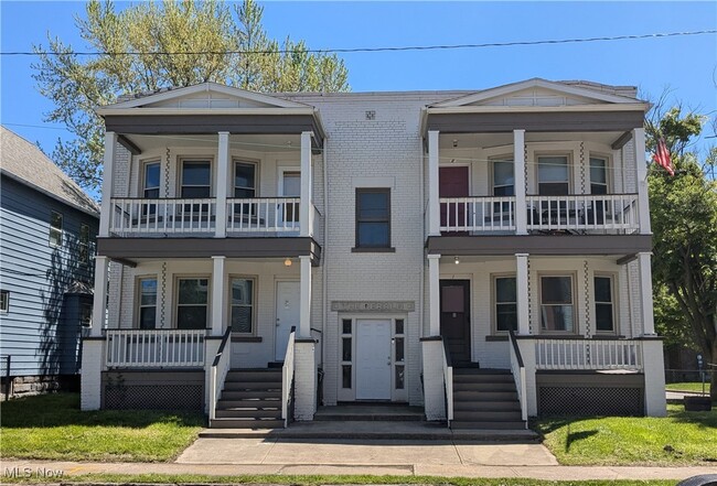 Primary Photo - 1463 W 84th St
