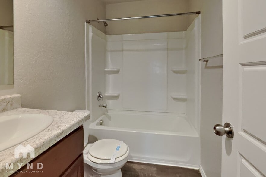 Building Photo - 7508 Twin Pine Ct