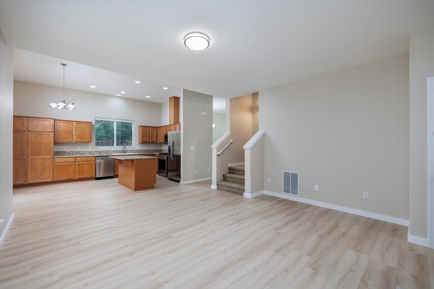 Family Rm. & Kitchen - 281 N Royal Oak St