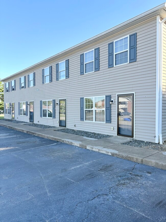 Primary Photo - 110 Bright St