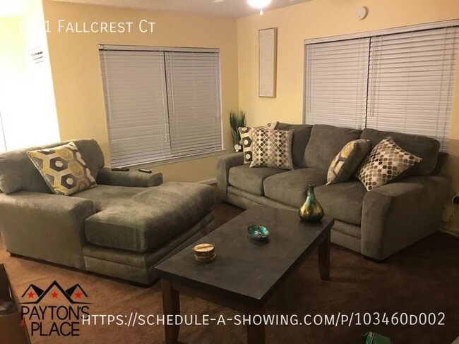 Building Photo - 1001 Fallcrest Ct
