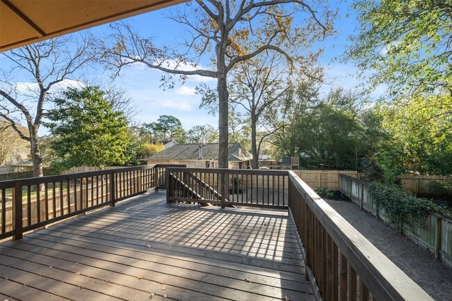 Building Photo - 3018 Sycamore Springs Dr