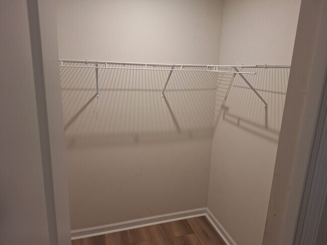 Building Photo - Wonderful Two Story Four Bedroom Home in Northeast Columbia!